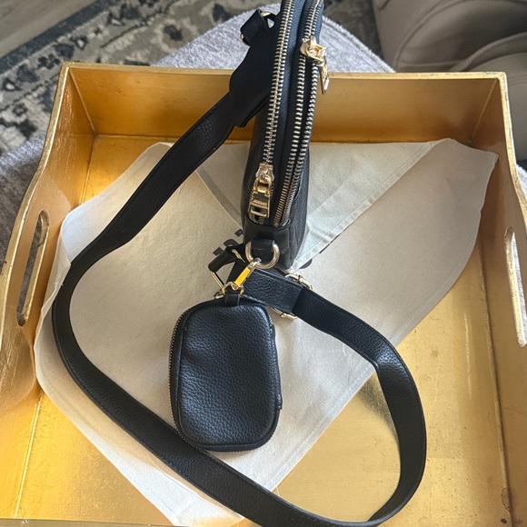 Unisex Crossbody clutch - Picture 3 of 7